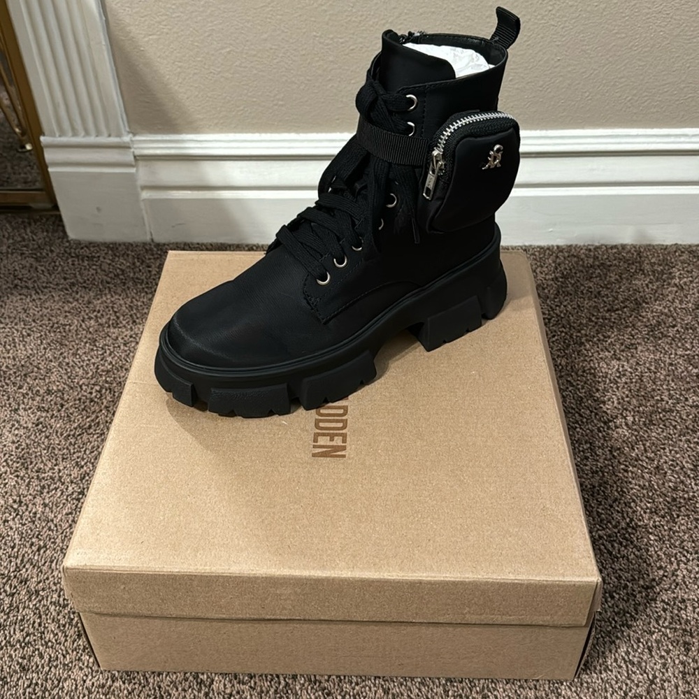 Steve Madden Boots